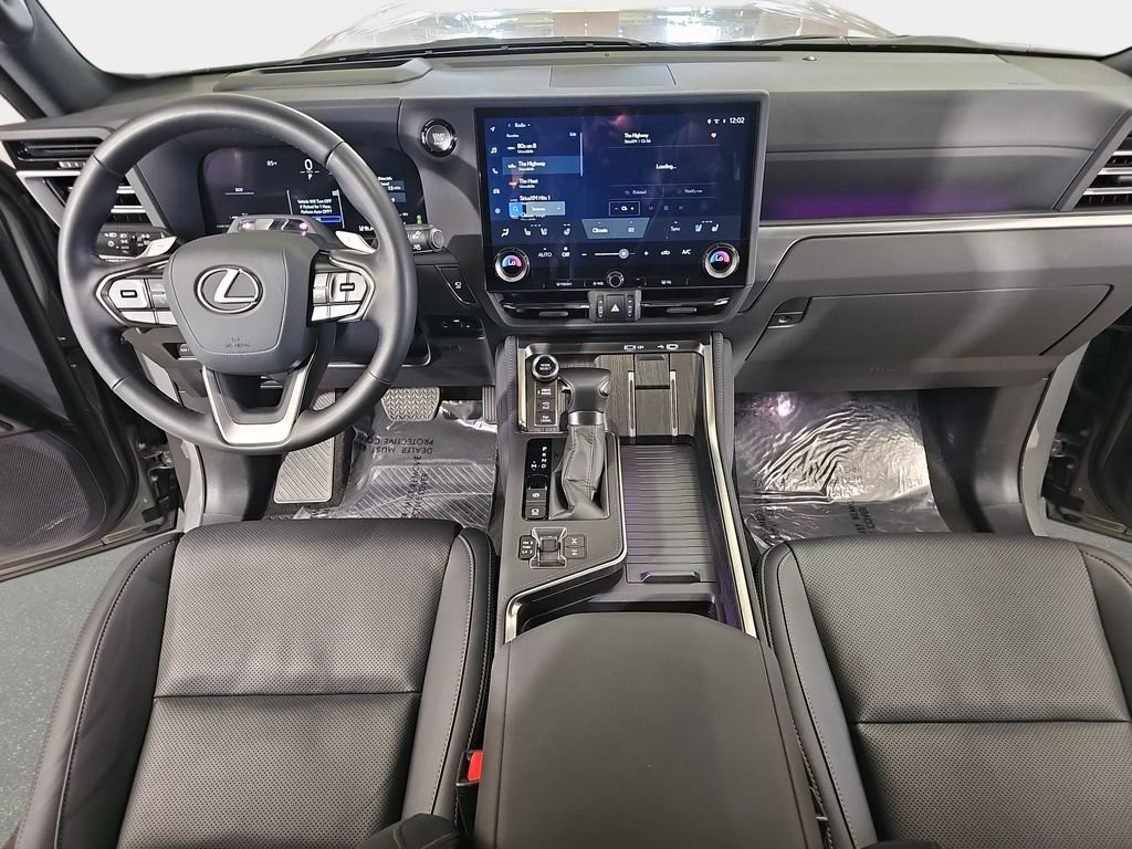 2026 Lexus GX Overtrail+ - Photo 10