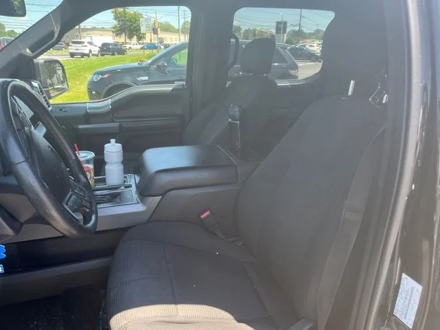 Used 2016 Black Ford XLT image 9