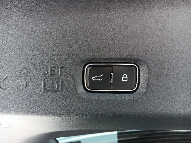 New 2027 Star White Metallic Tri-Coat Ford MAX King Ranch® image 35