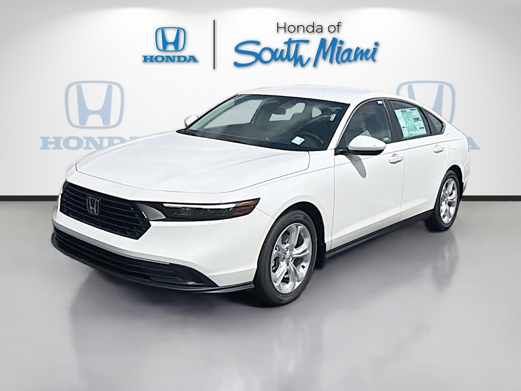 New 2026 Platinum White Pearl Honda LX image 3