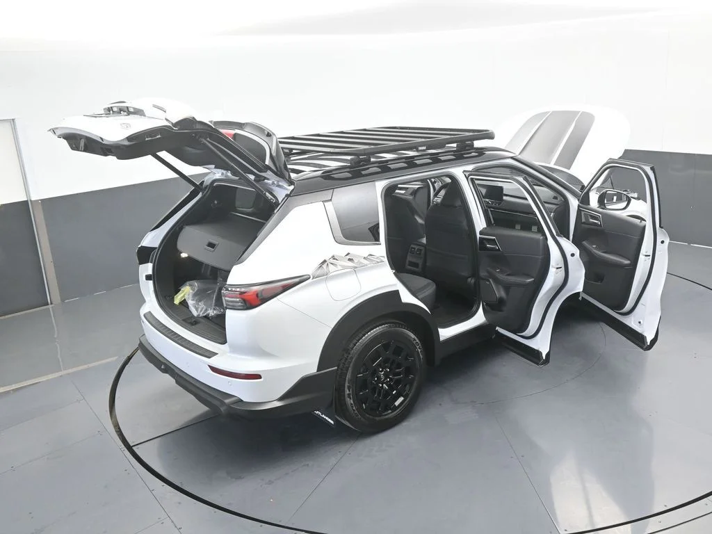 New 2026 White / Black Mitsubishi Trail Edition image 69
