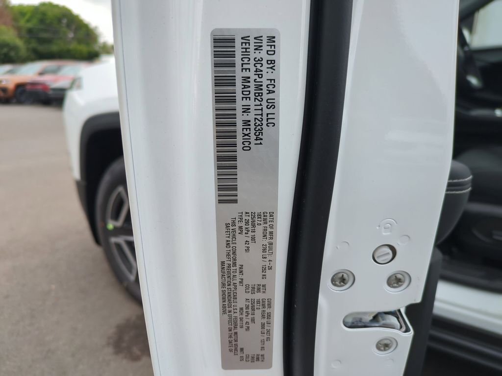 New 2026 Bright White Clear-Coat Exterior Paint Jeep Laredo image 27
