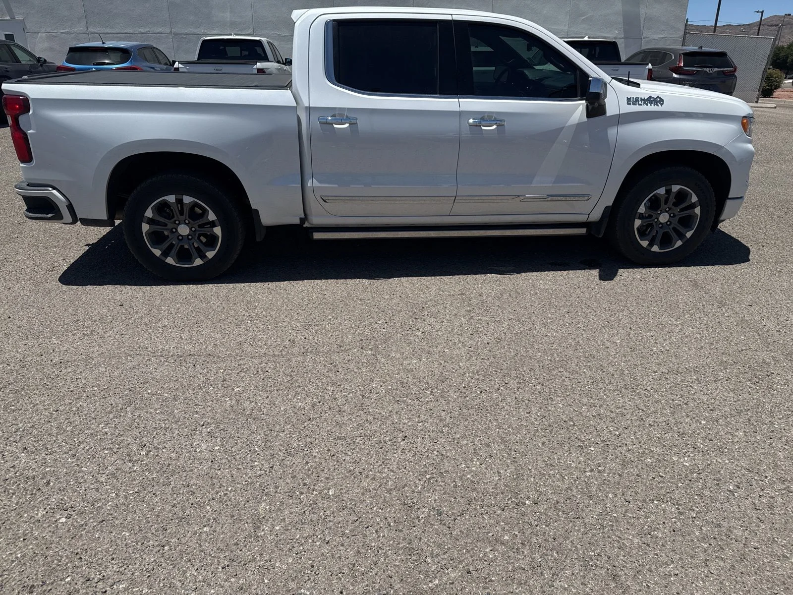 2023 Chevrolet Silverado 1500 High Country - Photo 6