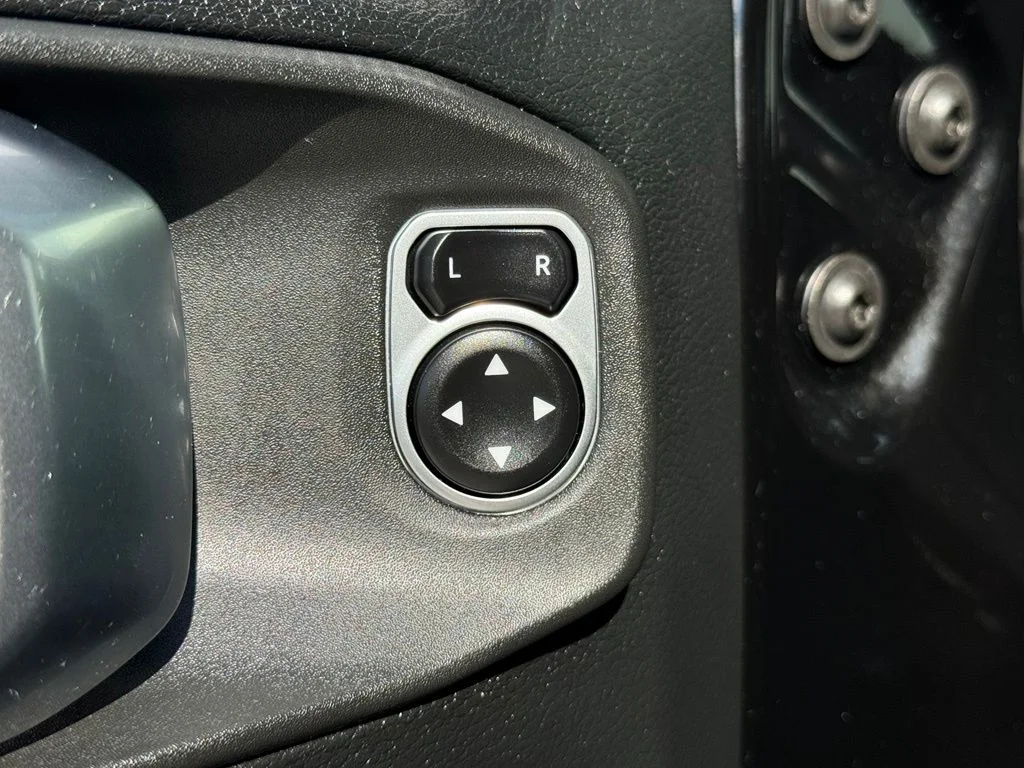 Used 2020 Black Jeep Sport image 25