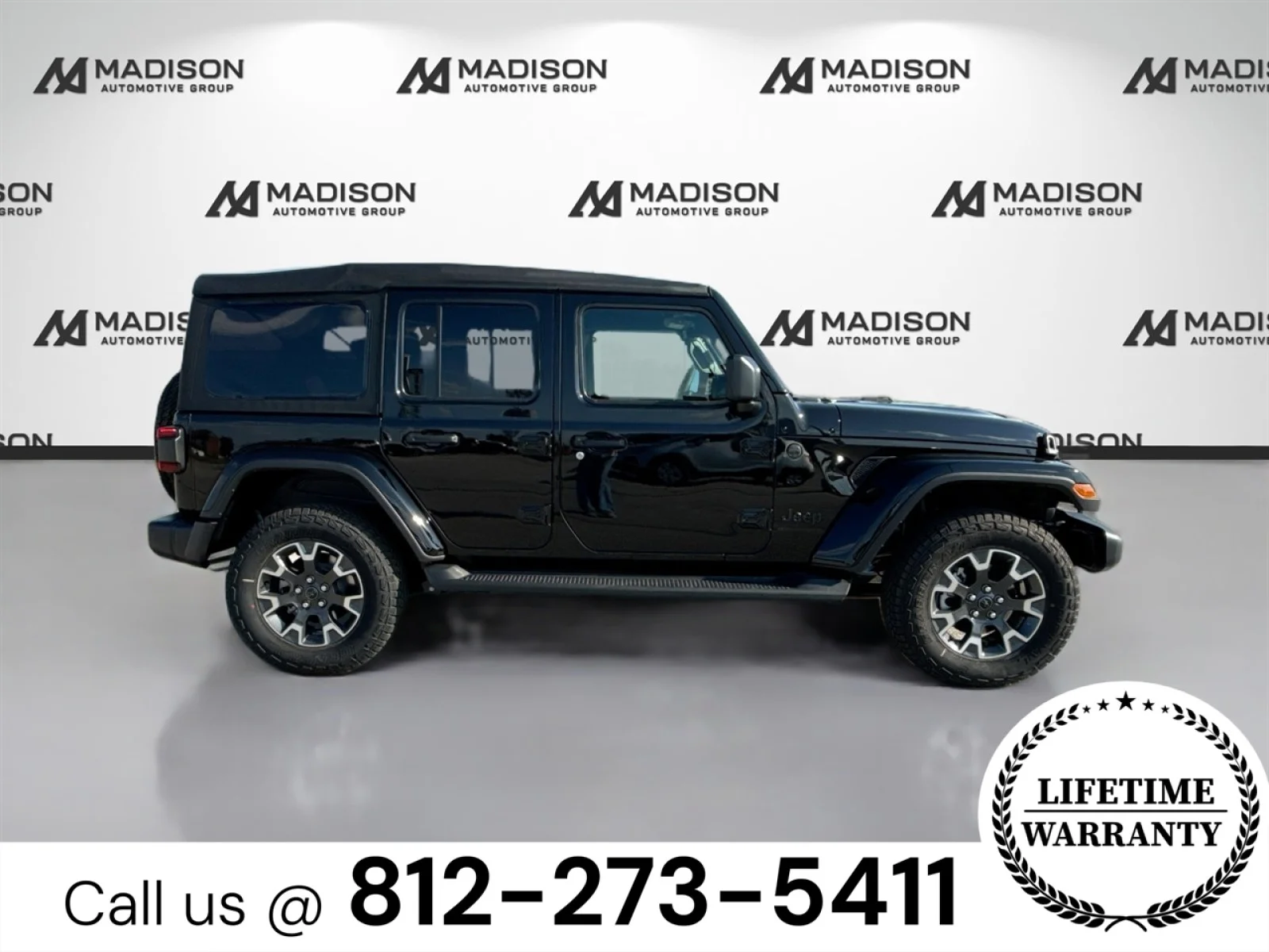 New 2025 Black Clearcoat Jeep Sahara image 4
