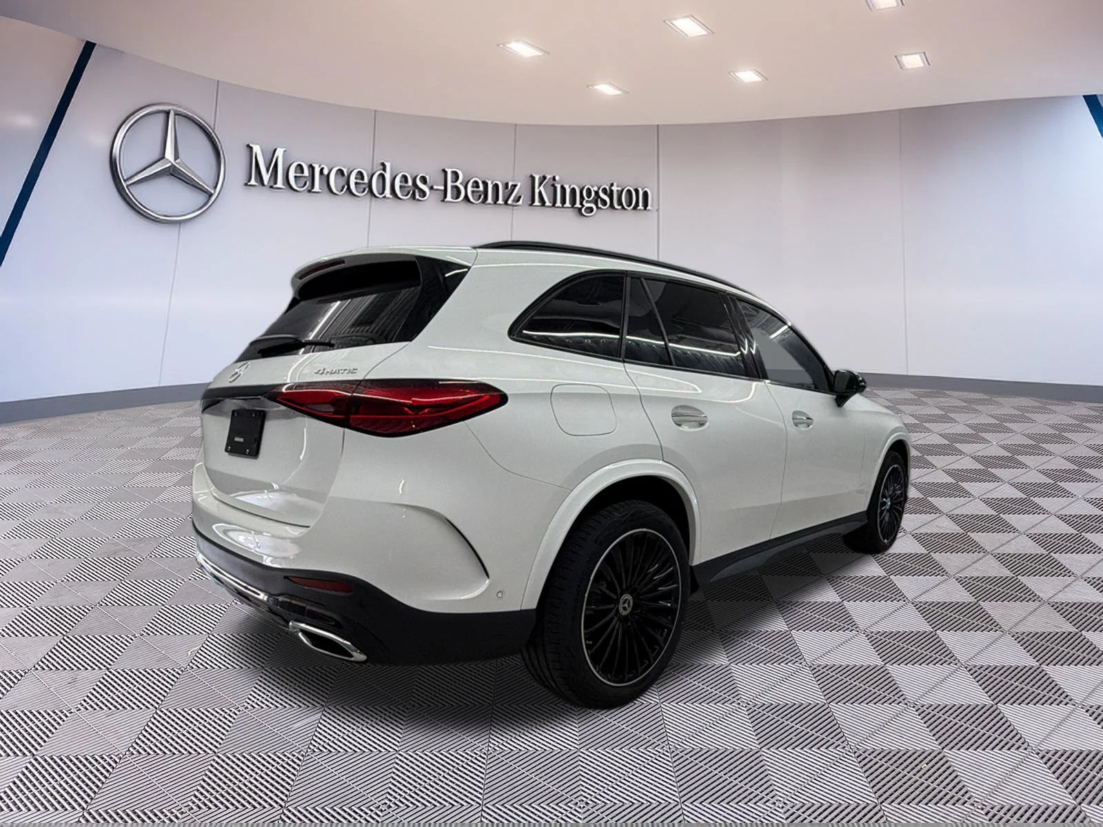 New 2027 White Mercedes-Benz GLC 300 image 5