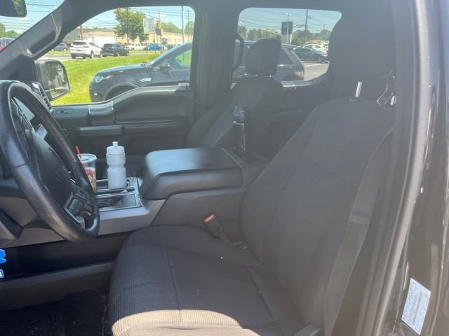 Used 2016 Black Ford XLT image 9