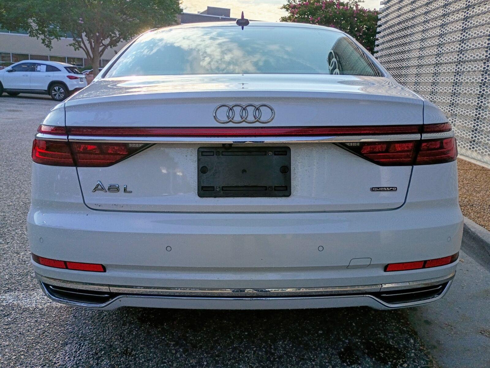 Used 2019 Glacier White Metallic Audi  image 5