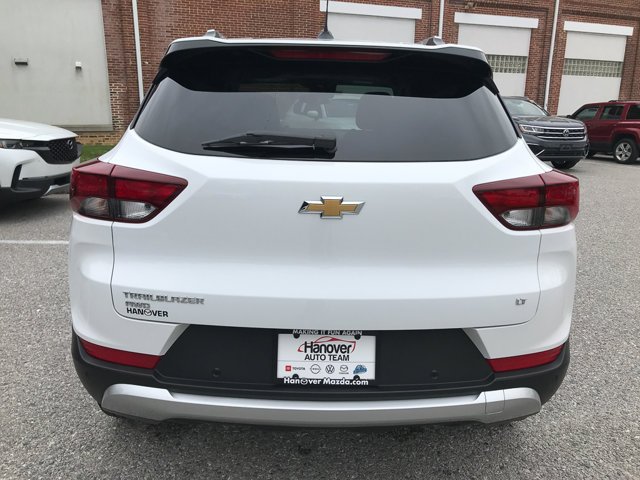 Used 2024 Summit White Chevrolet LT image 6