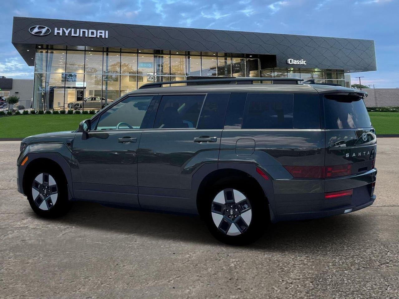 New 2026 Rockwood Green Pearl Hyundai SEL image 4
