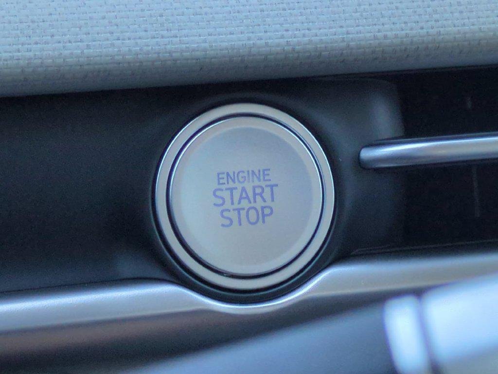 New 2026 White Hyundai SEL Convenience image 37
