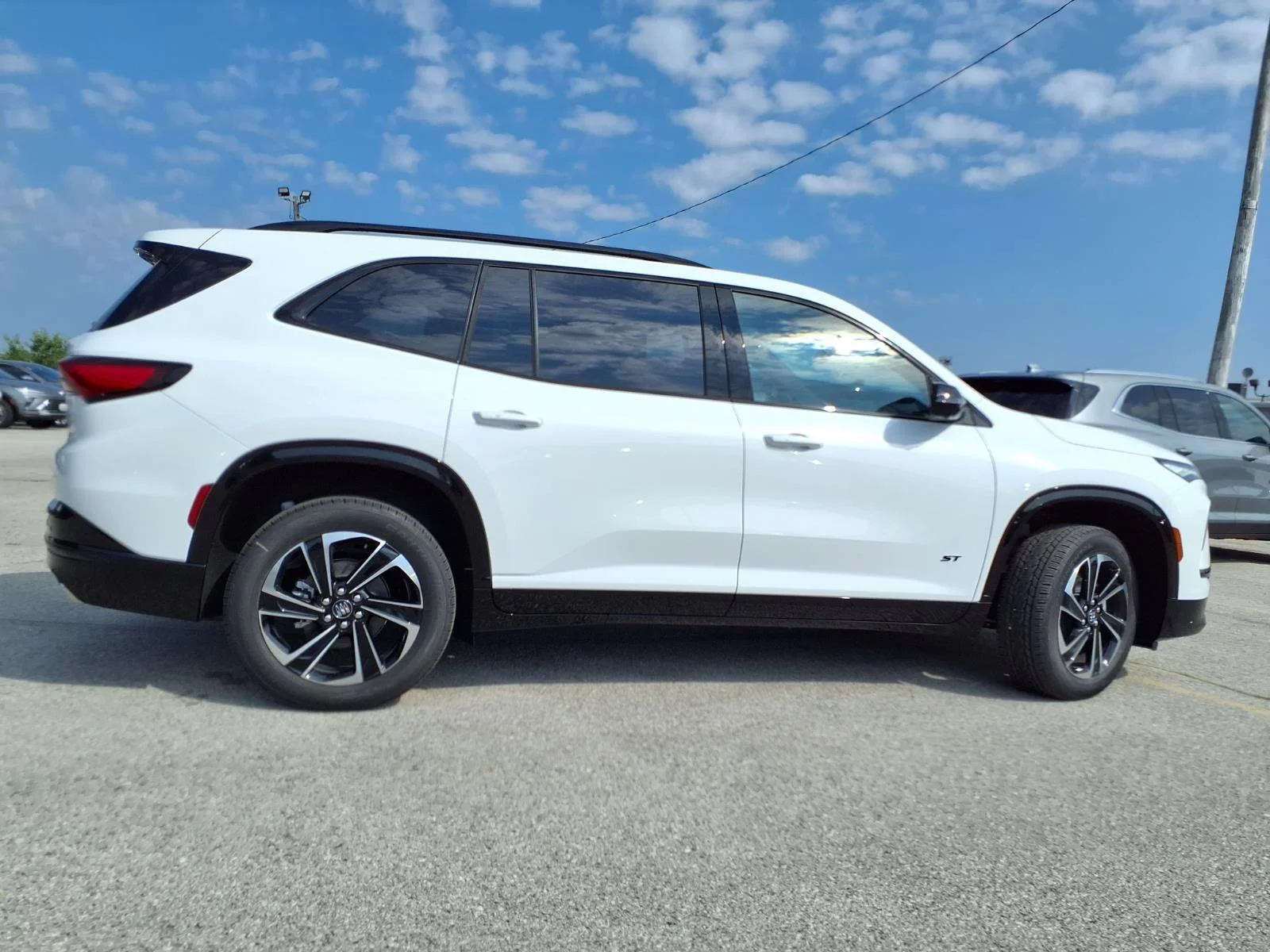 2026 Buick Enclave Sport Touring - Photo 25