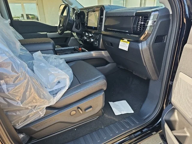 New 2026 Agate Black Metallic Ford F-350® Lariat® image 43