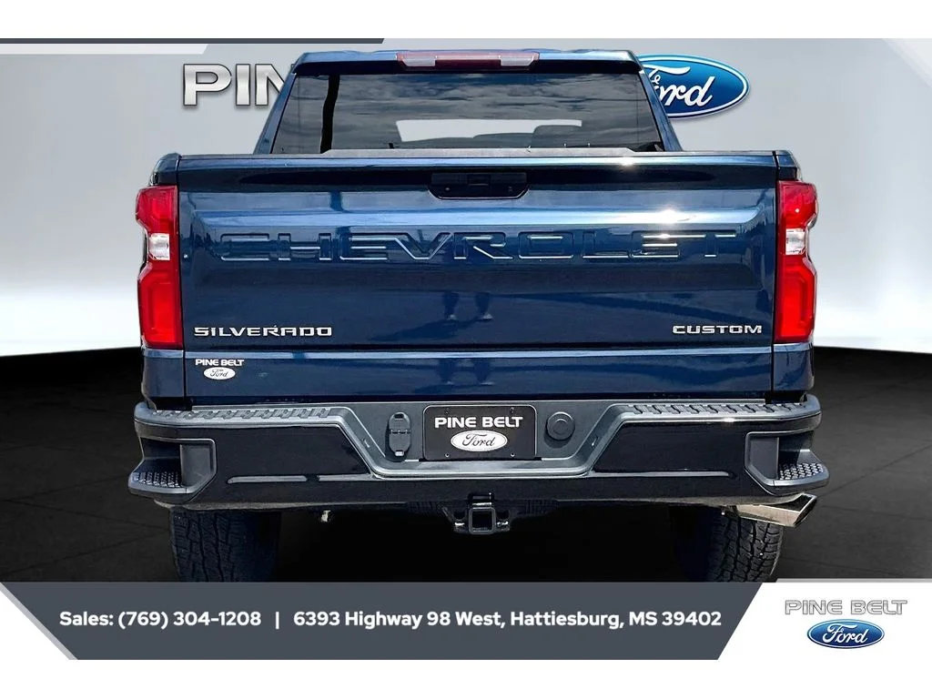 Used 2020 Northsky Blue Metallic Chevrolet Custom Trail Boss image 4