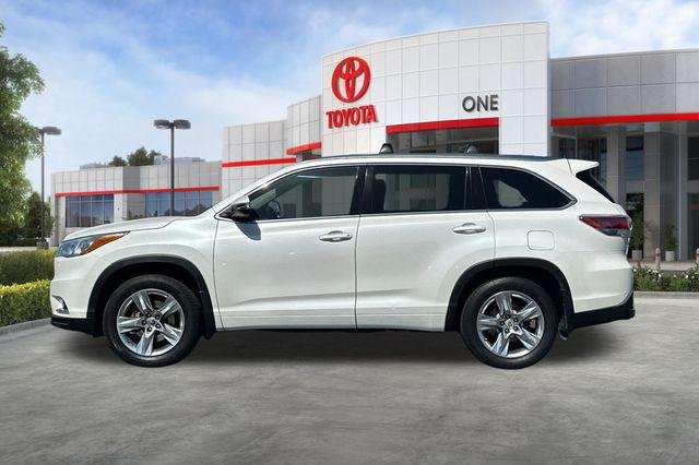 Certified Used 2016 BLIZZARD PEARL Toyota  image 9