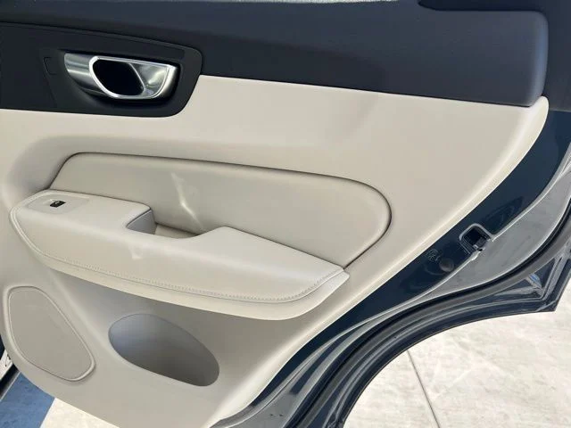 New 2026 Blue Volvo T8 Ultra image 27