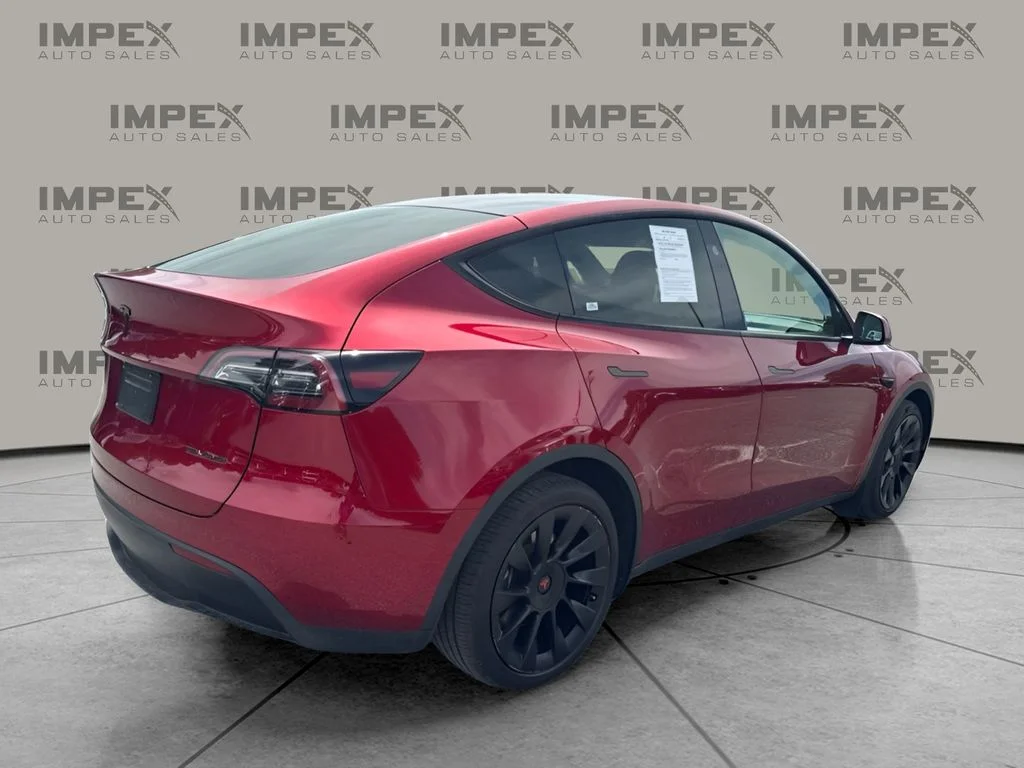 Used 2024 Red Tesla Long Range image 3