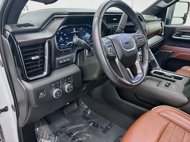 Used 2024 White GMC Denali Ultimate image 10