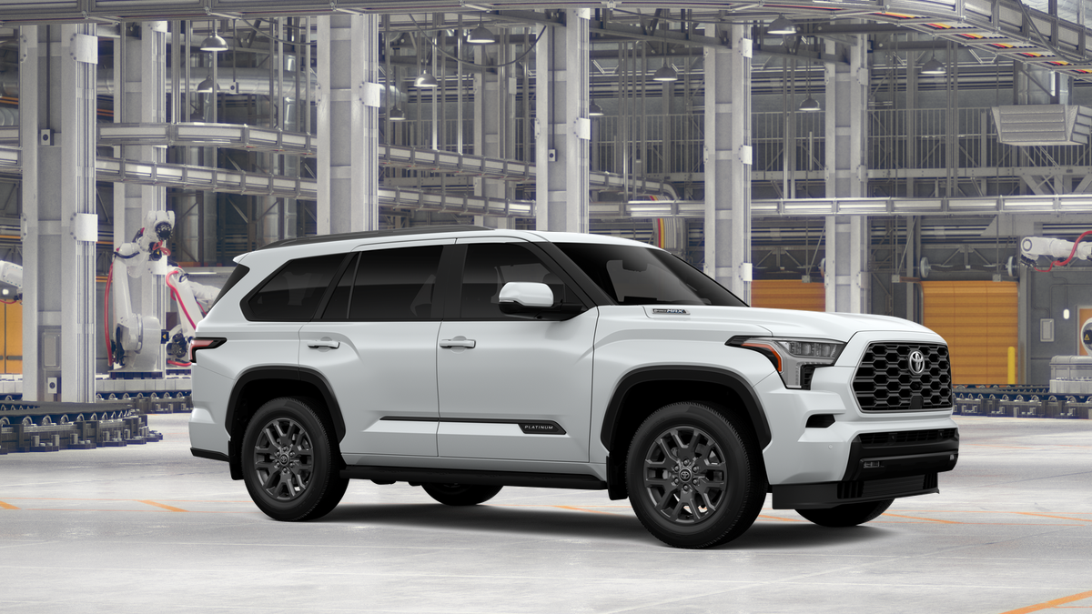 New 2026 Wind Chill Pearl Toyota Platinum image 14