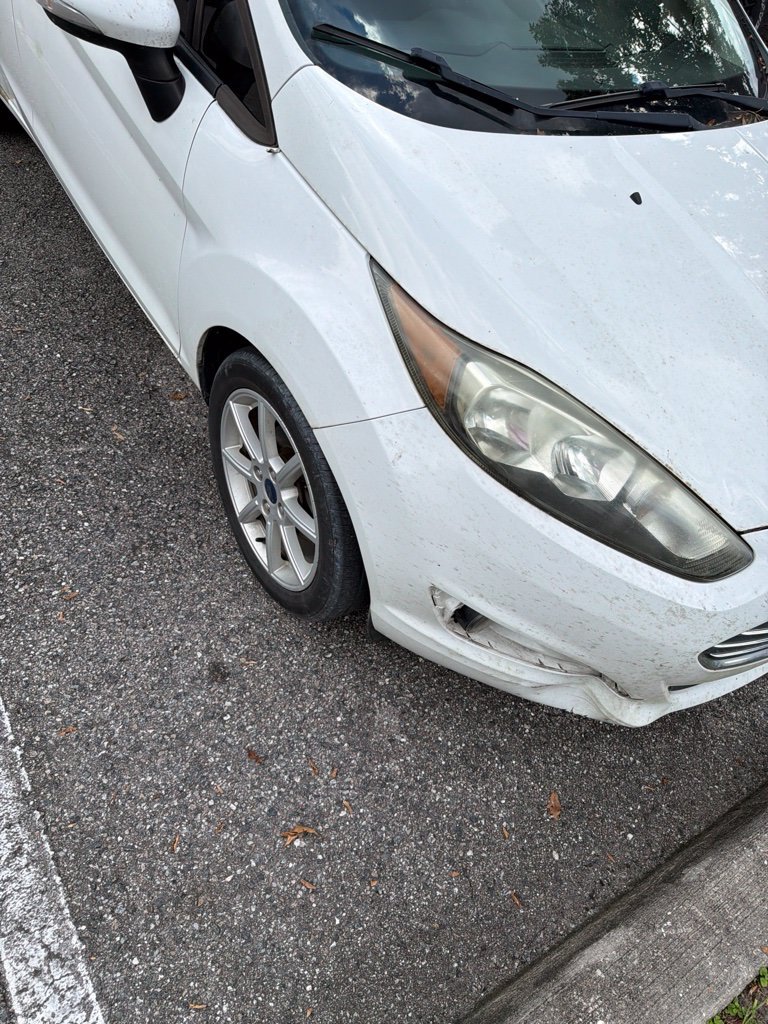 Used 2015 White Ford SE image 9