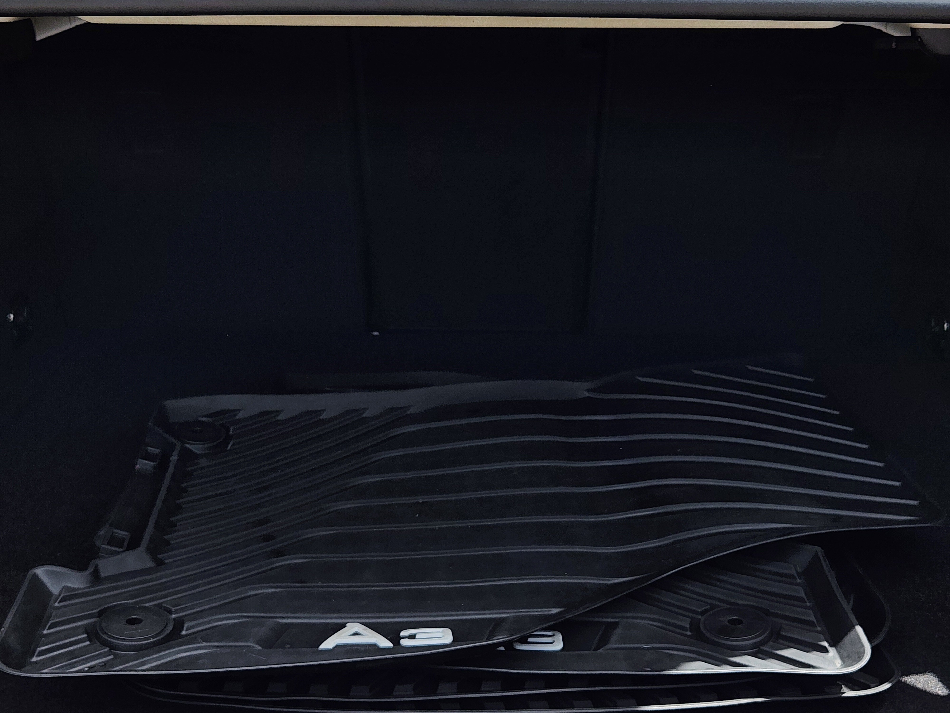 Used 2023 White Audi 40 Premium image 23