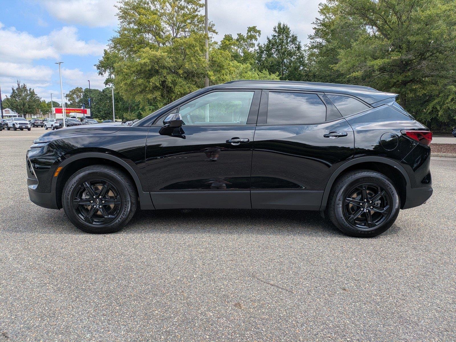 Used 2024 Black Chevrolet LT image 7
