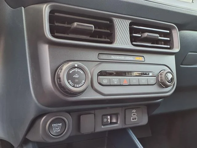 2025 Ford Maverick Lariat - Photo 13