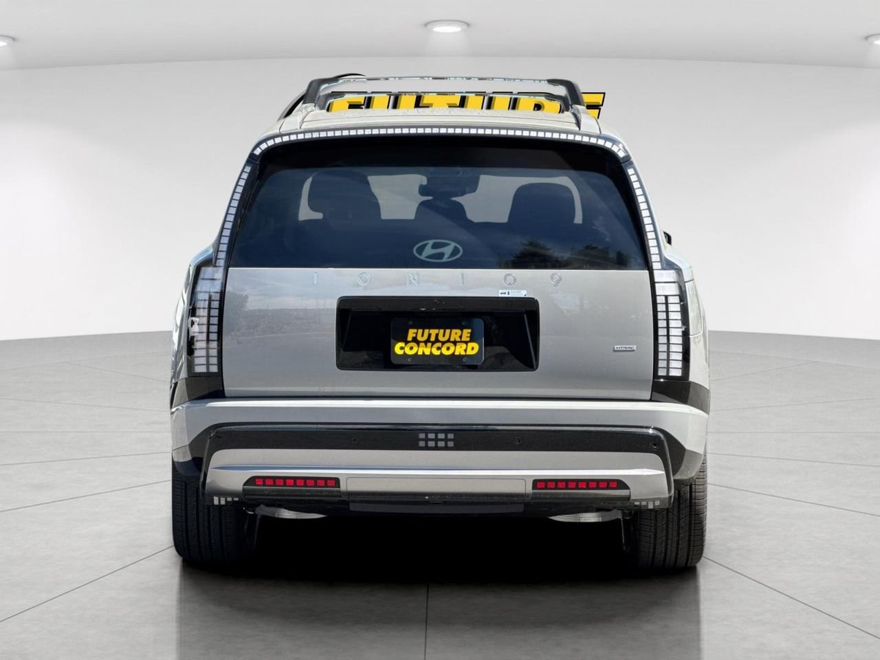 New 2026 Gray Hyundai SEL image 4