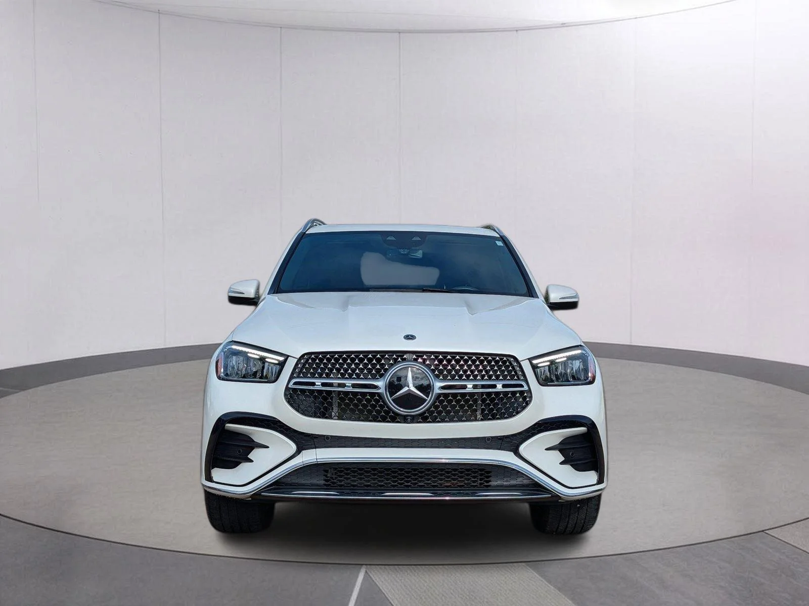 Used 2024 MANUFAKTUR Diamond White Metallic Mercedes-Benz GLE 350 image 8
