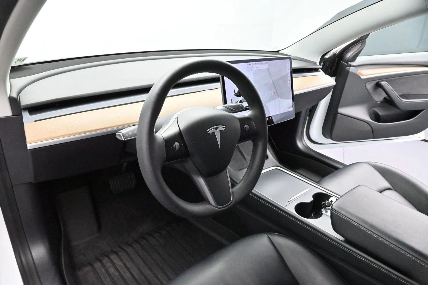 Used 2021 Pearl White Multi-Coat Tesla Standard Range Plus image 16