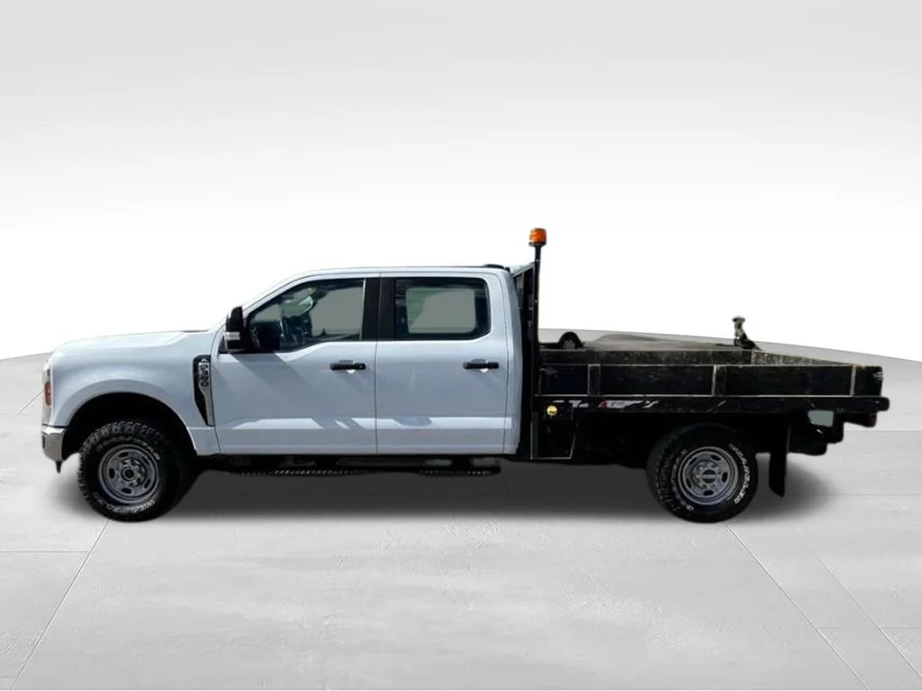 Used 2024 White Ford XL image 8
