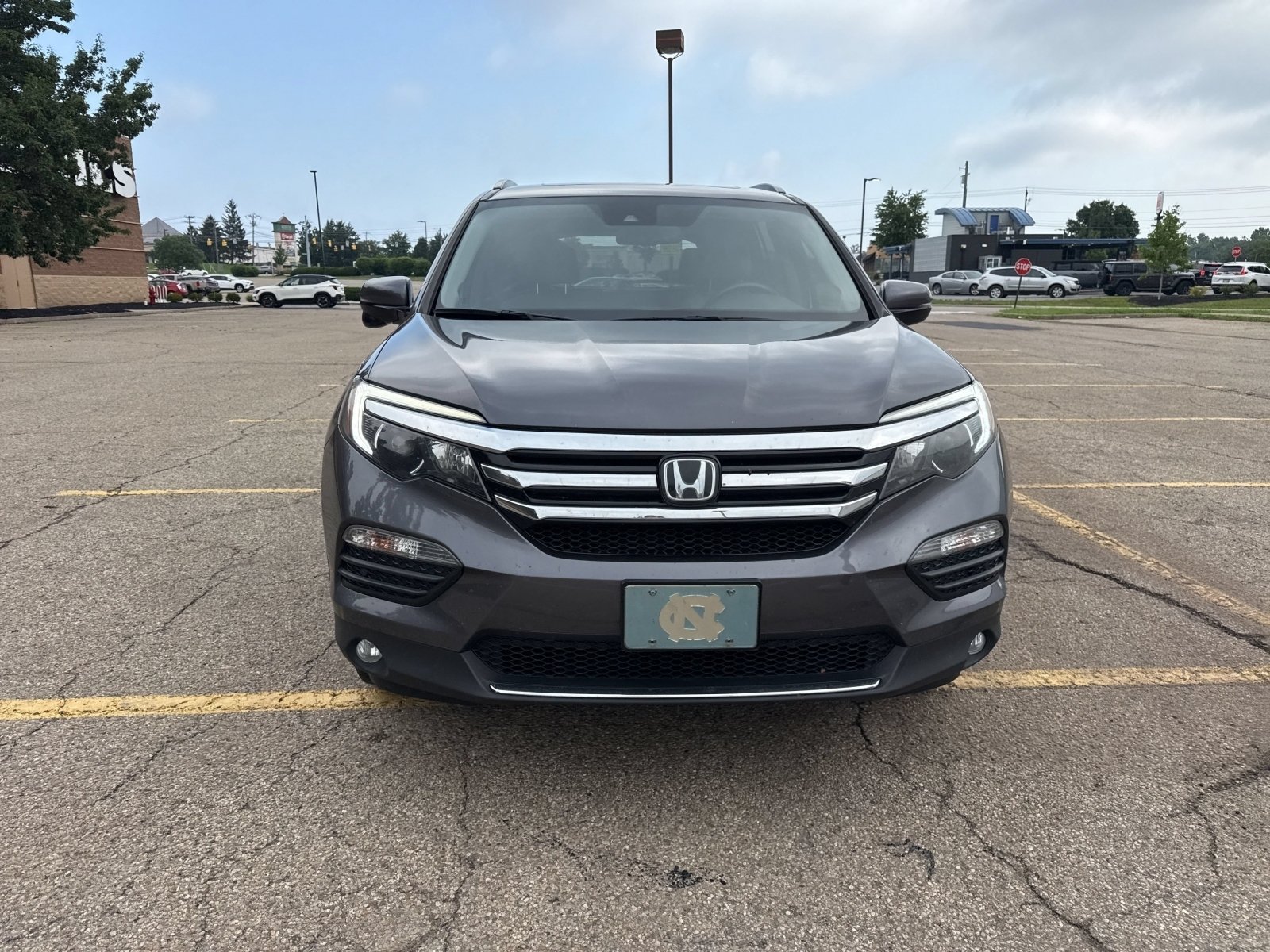 Used 2017 Modern Steel Metallic Honda Touring image 13