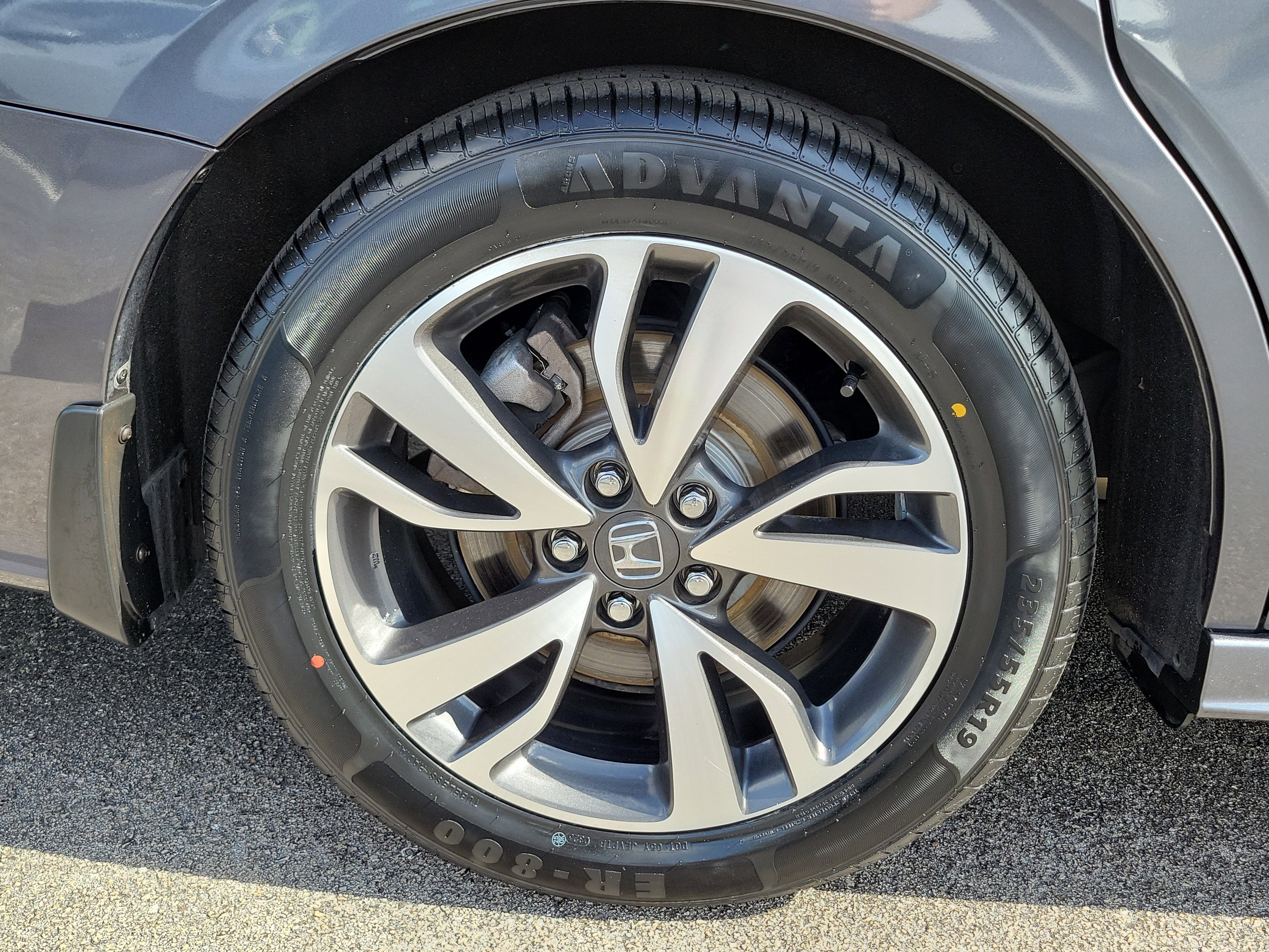 2024 Honda Odyssey Touring - Photo 38