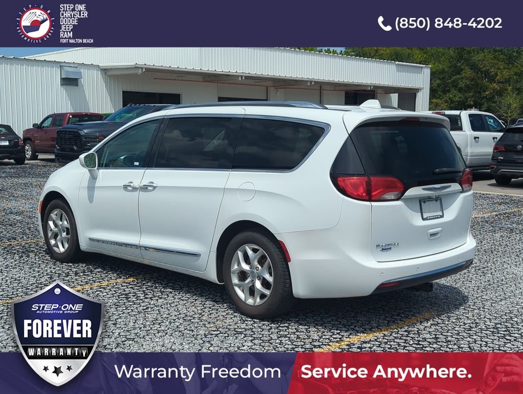 Used 2020 White Chrysler Touring L image 4