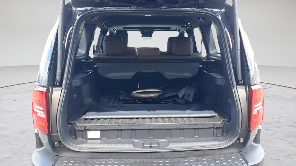 Used 2025 Gray Toyota Base image 26