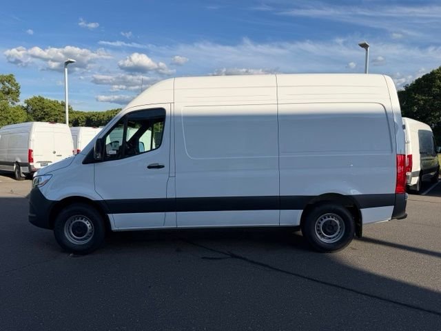 New 2026  Mercedes-Benz Cargo 144 WB image 4