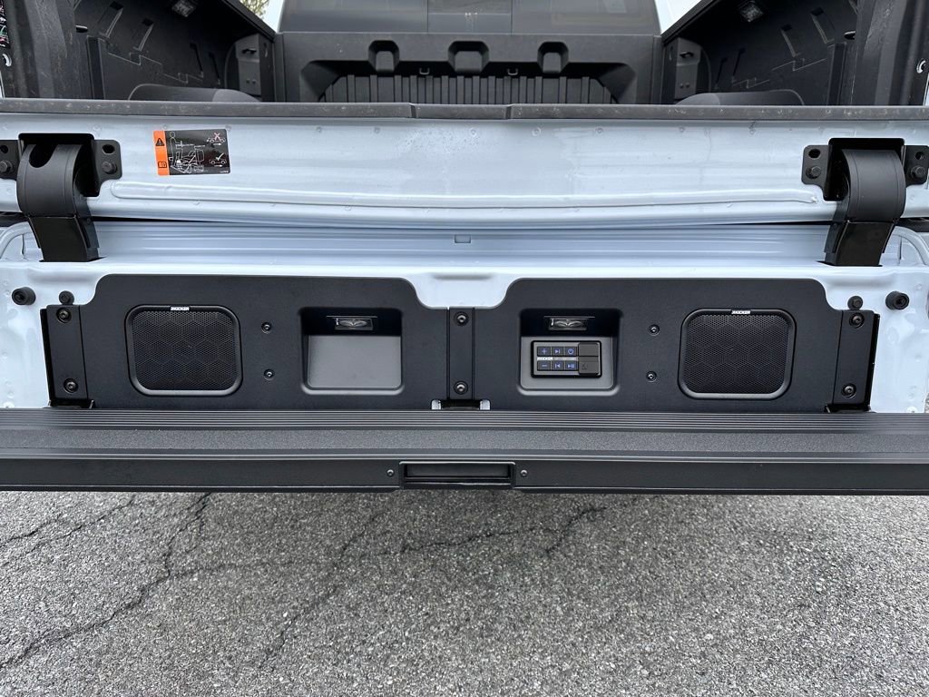 New 2026 Glacier White Tricoat GMC Denali Ultimate image 42