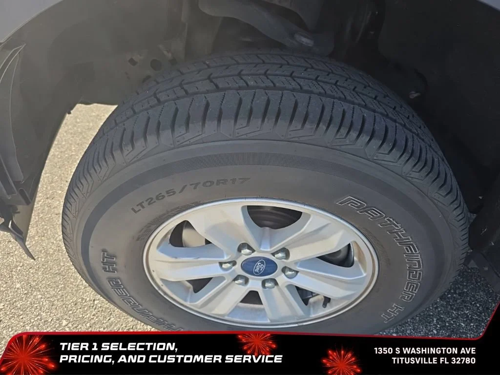 Used 2020 Blue Ford XLT image 9