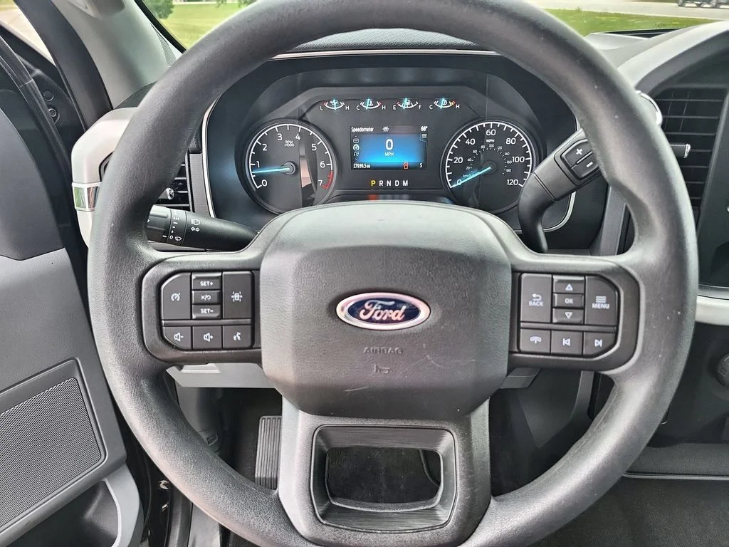 Used 2023 Blue Ford XLT image 11