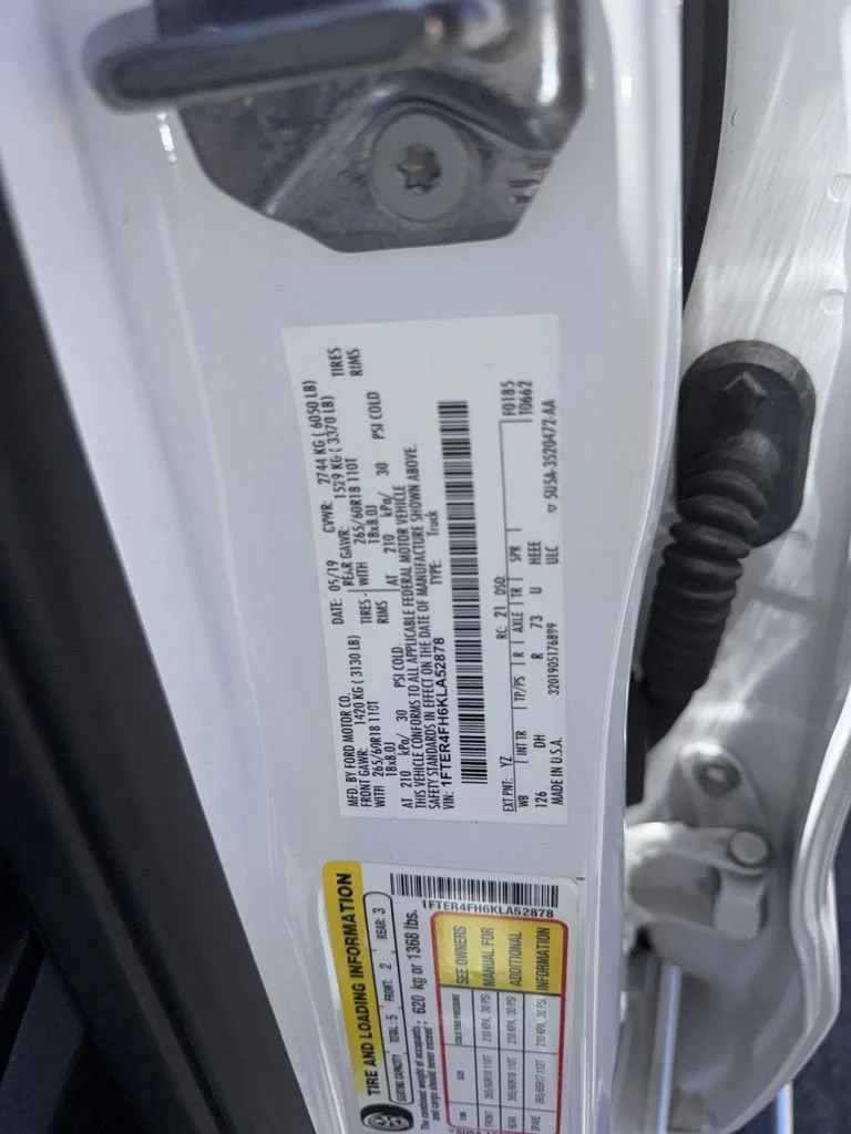 Used 2019  Ford XL image 26