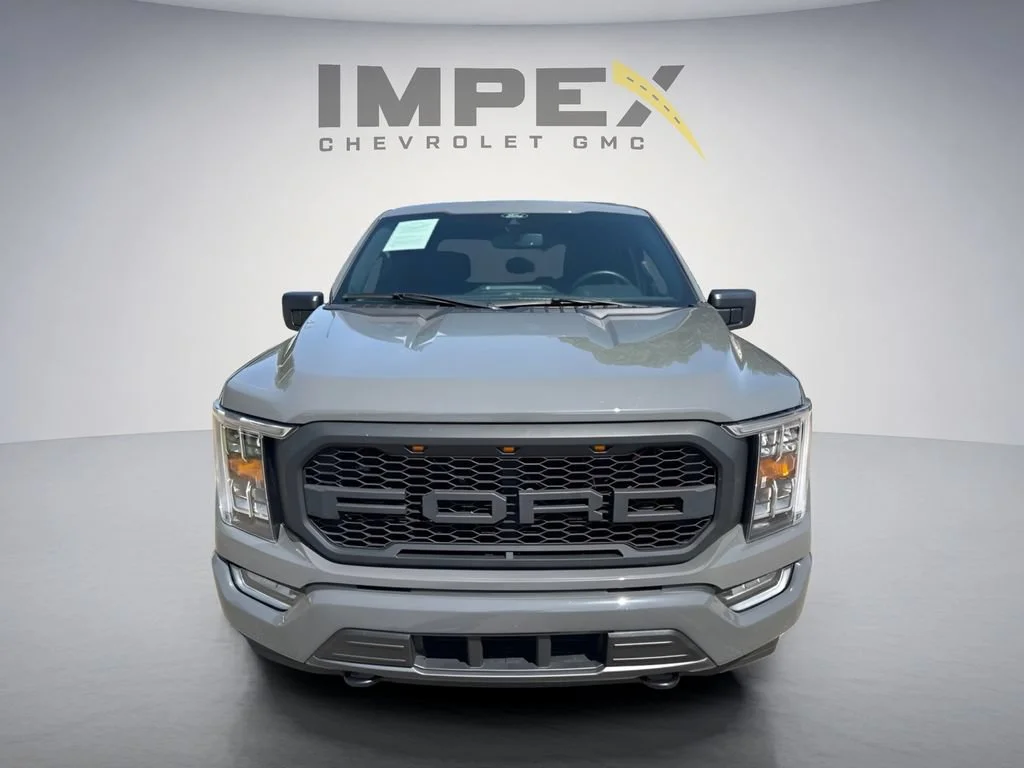Used 2021  Ford XL image 8