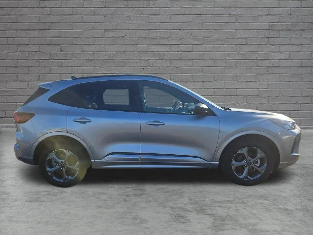 Used 2023 Silver Ford ST-Line image 7