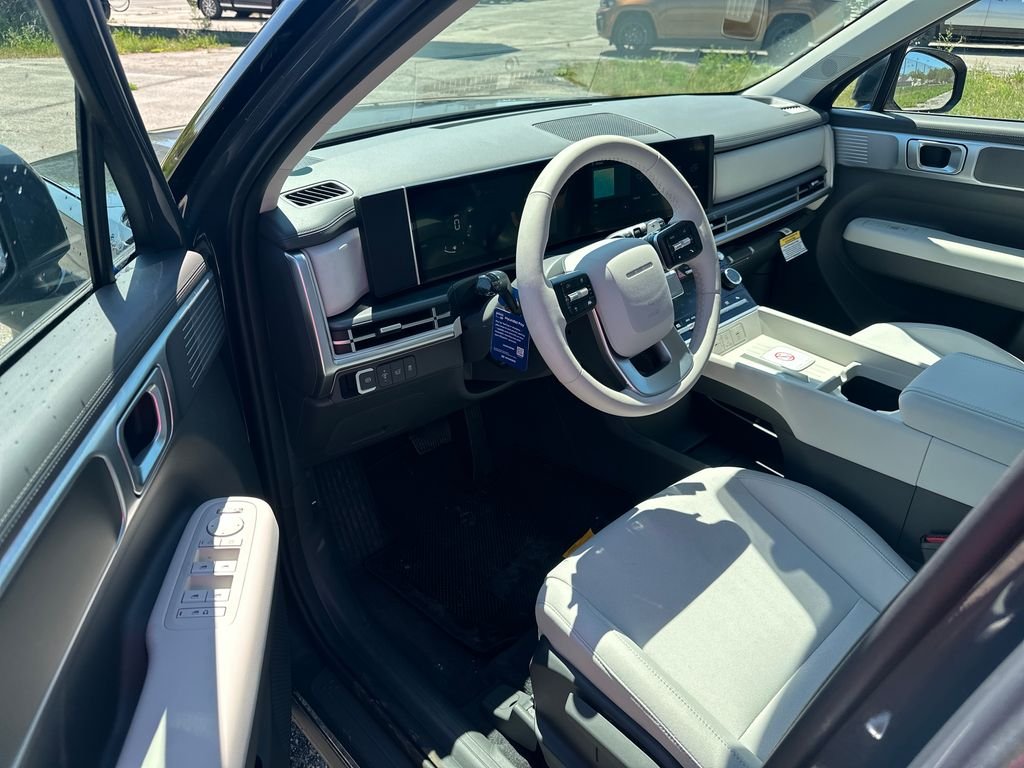 New 2026 Gray Hyundai SE image 7
