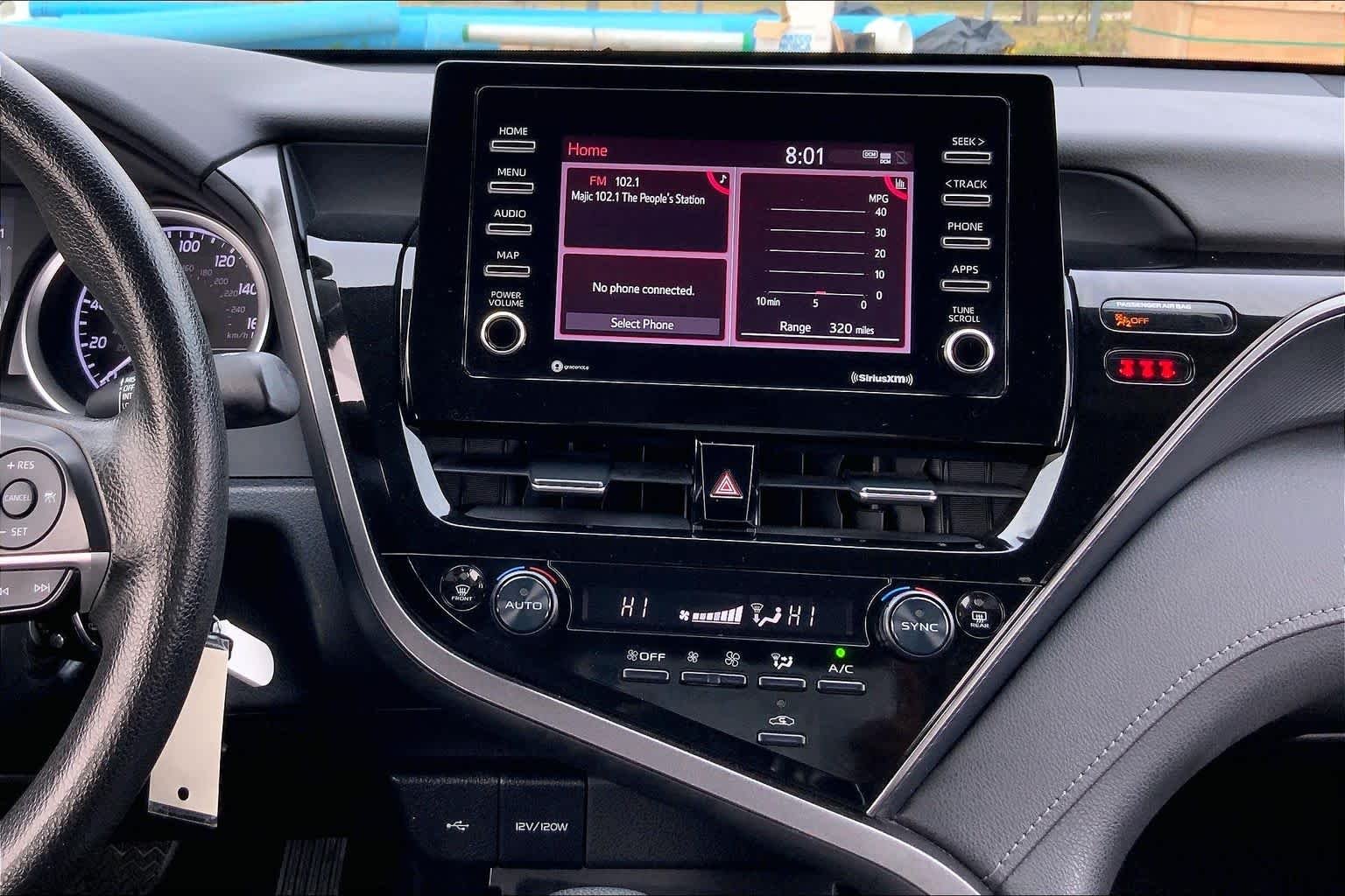 Used 2024 Ice Cap Toyota LE image 7