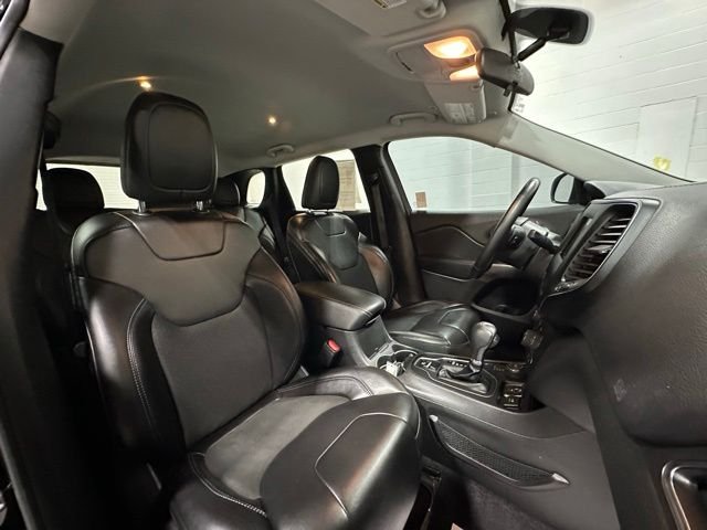 2019 Jeep Cherokee Latitude Plus - Photo 17