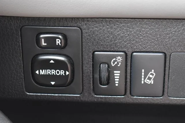 Used 2017 Gray Toyota XLE image 24