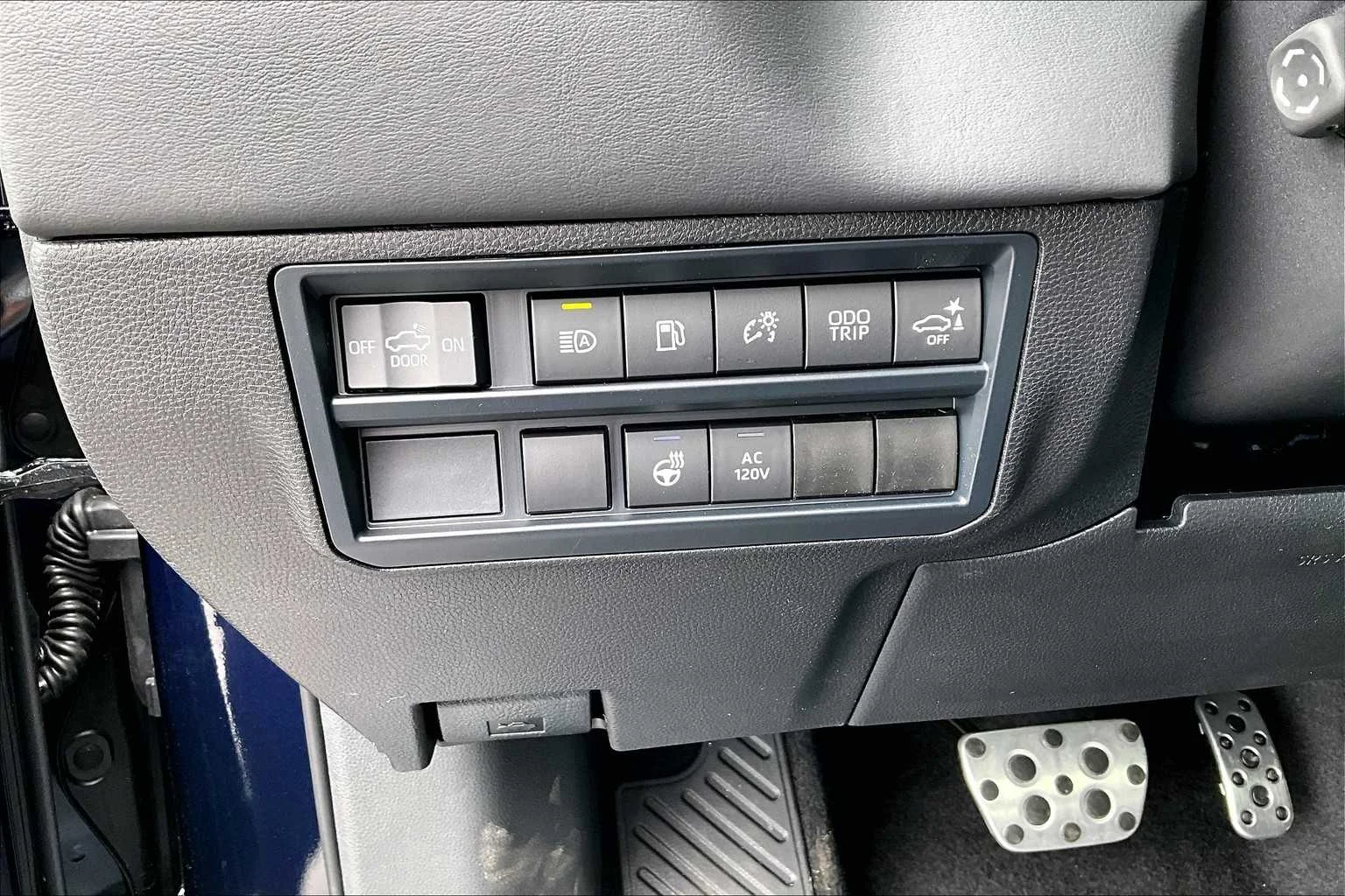 2025 Toyota Tundra Platinum - Photo 19