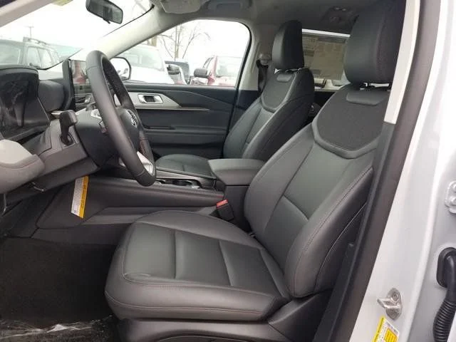 New 2026 Space White Metallic Ford Active image 18
