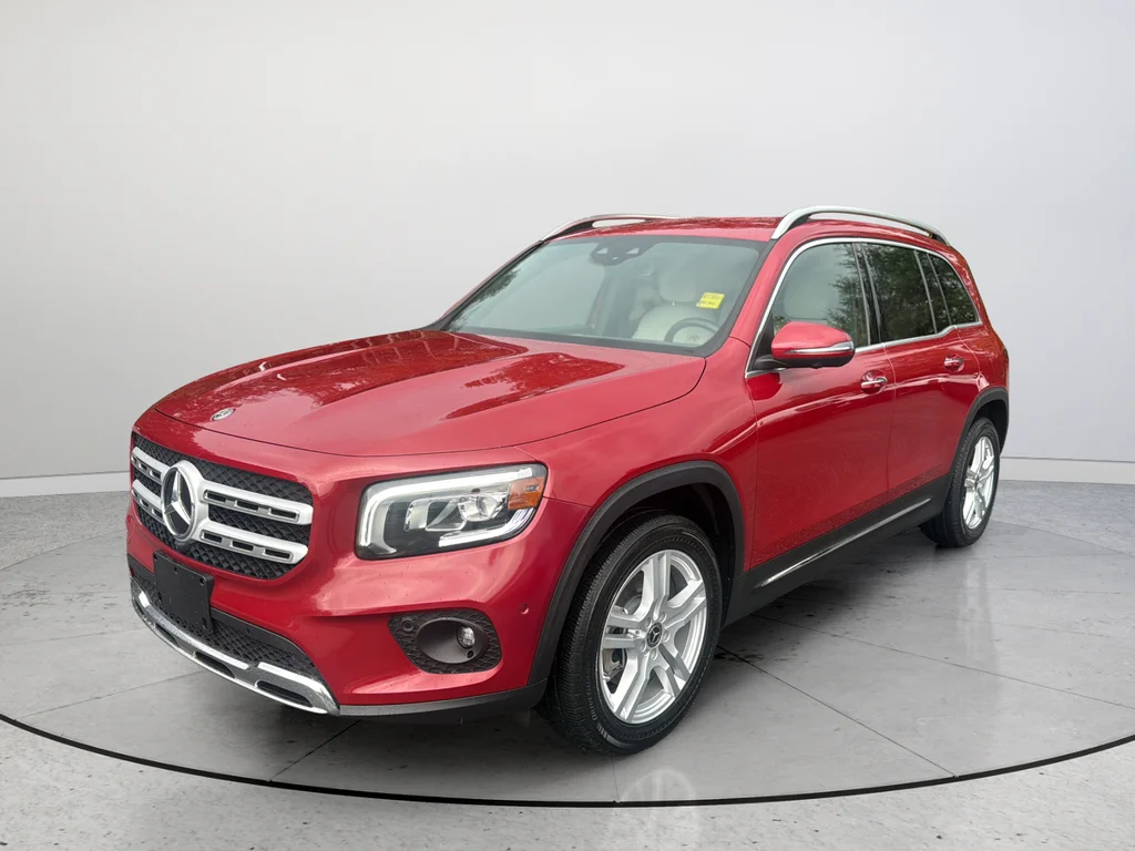 Used 2021 Red Mercedes-Benz GLB 250 image 4
