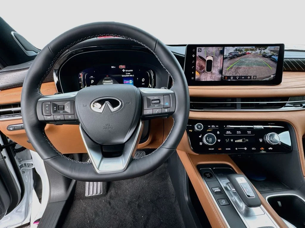 New 2027 2T RAD WHT INFINITI Autograph AWD image 11
